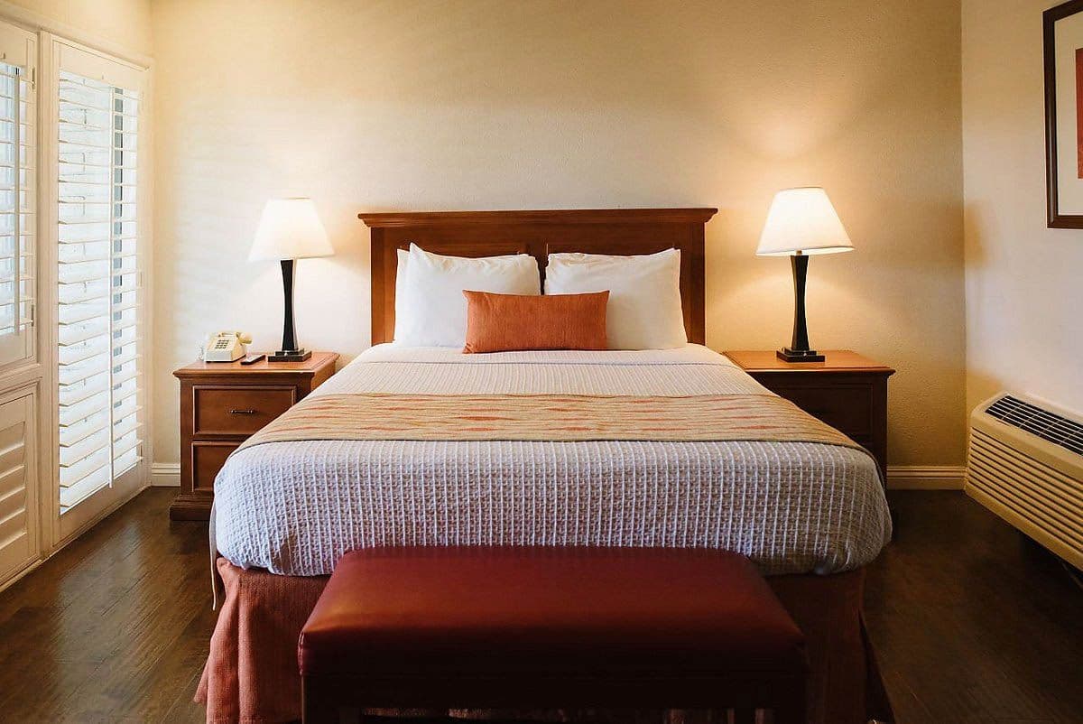 Alamo Inn and Suites